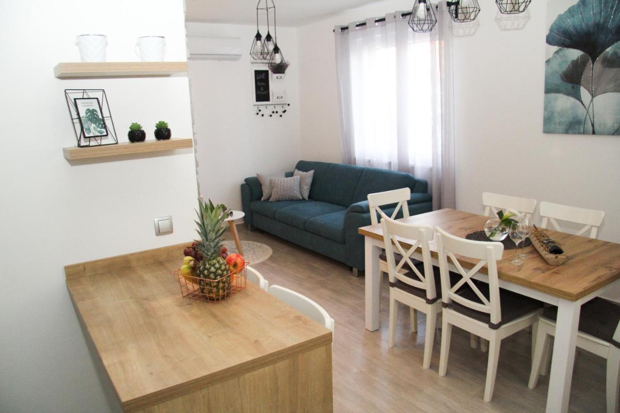 Apartman Antea Биоград на Мору Екстериор снимка
