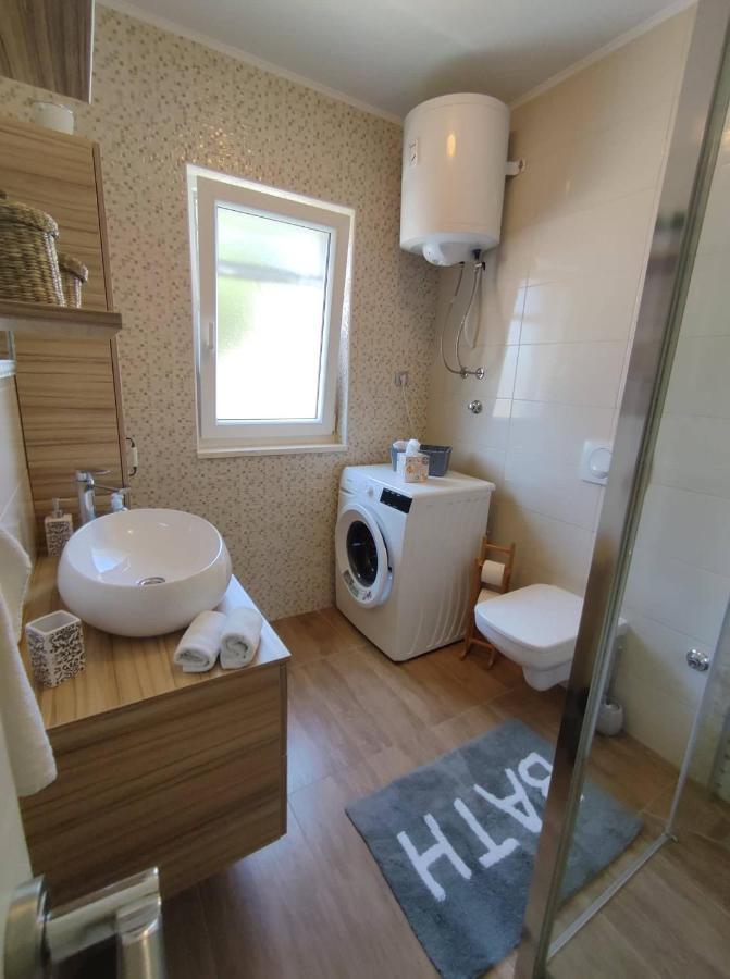 Apartman Antea Биоград на Мору Екстериор снимка