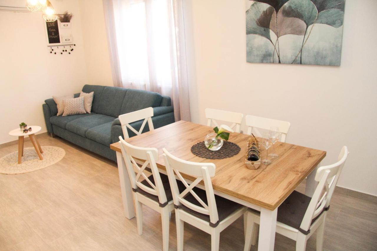 Apartman Antea Биоград на Мору Екстериор снимка